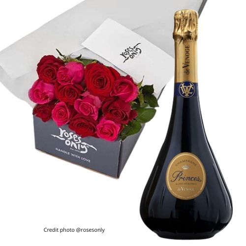 Gift-Box-12-Roses-and-De-Venoge-Princes-Blanc-de-Blanc